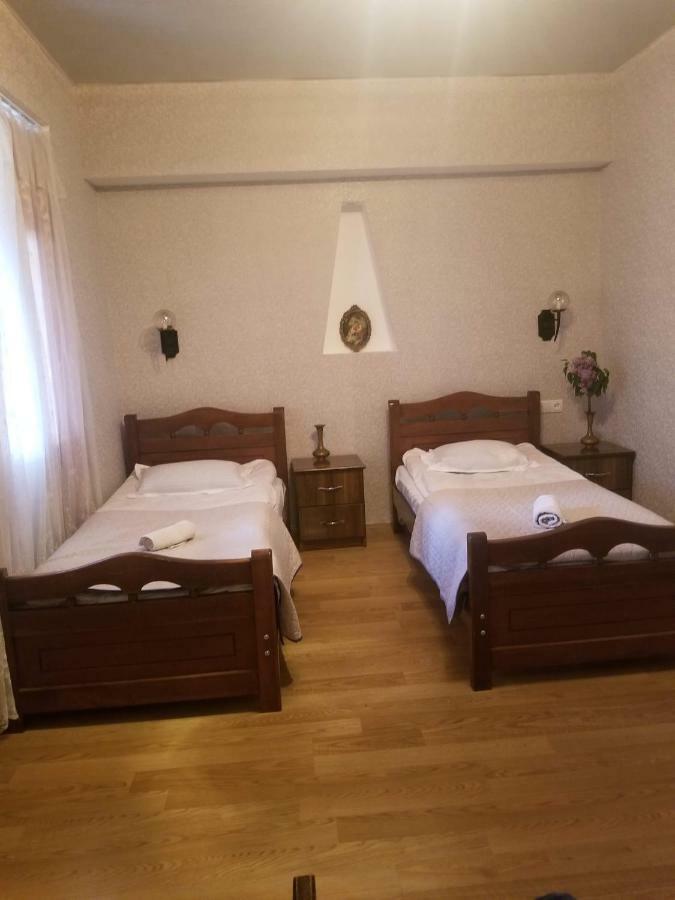 Guest House Shvelidze Borjomi Exterior photo